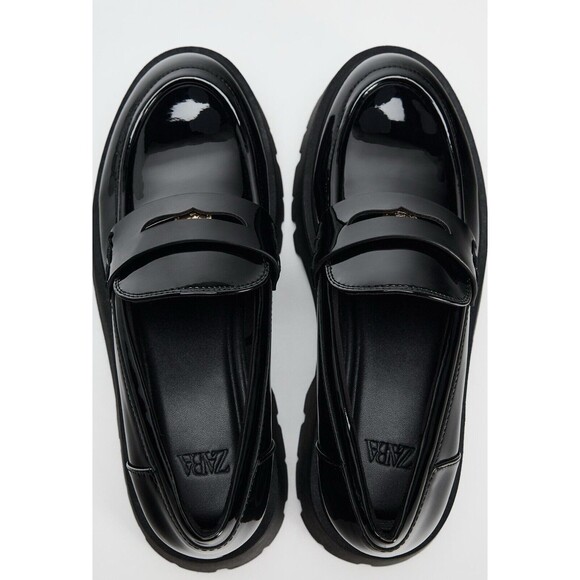 Zara Women\'s Treaded Sole Loafers Black Patent Leather Shoe Size US 8 main image 13